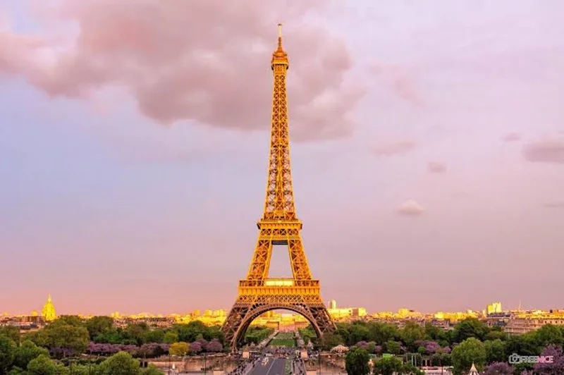 thap eiffel o dau